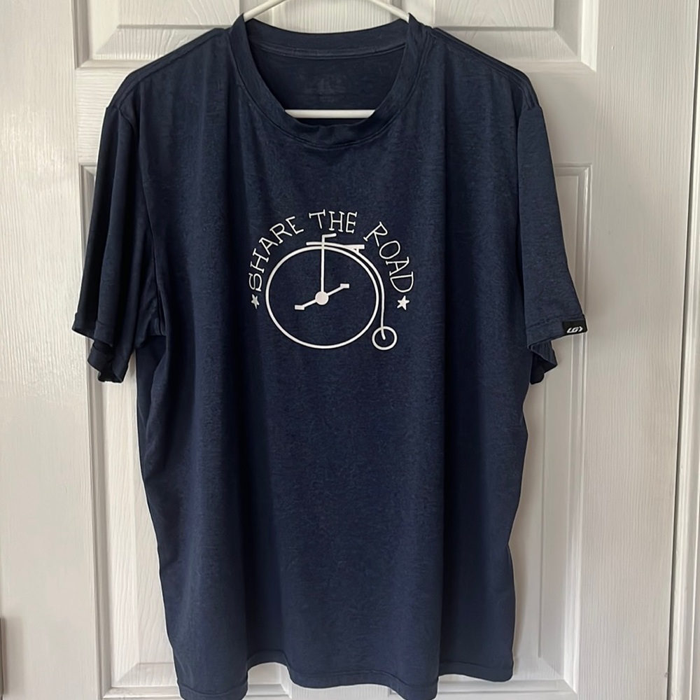 Men’s dark grey Share The Road tee shirt